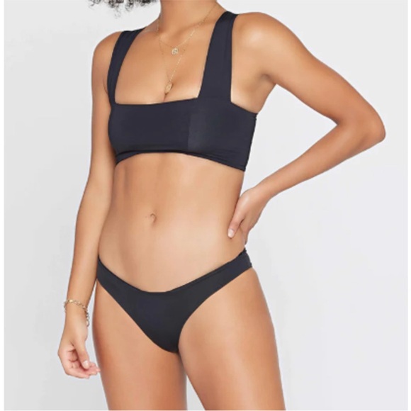 NWT L*Space Reversible Parker Bikini Top in Black | Revolve Bikini - Picture 5 of 12